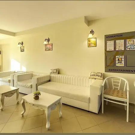 Gardenia Hills * Sunny Beach
