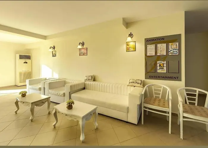 Gardenia Hills * Sunny Beach